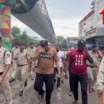 पत्रकारों के साथ मारपीट : पुलिस ने निकाला आरोपियों का जुलूस