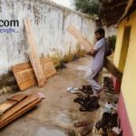 अवैध सागौन चिरान और फर्नीचर जब्त, ग्राम पंचायत सचिव के घर वन विभाग की कार्रवाई